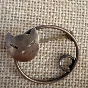 Beau Sterling vintage cat brooch